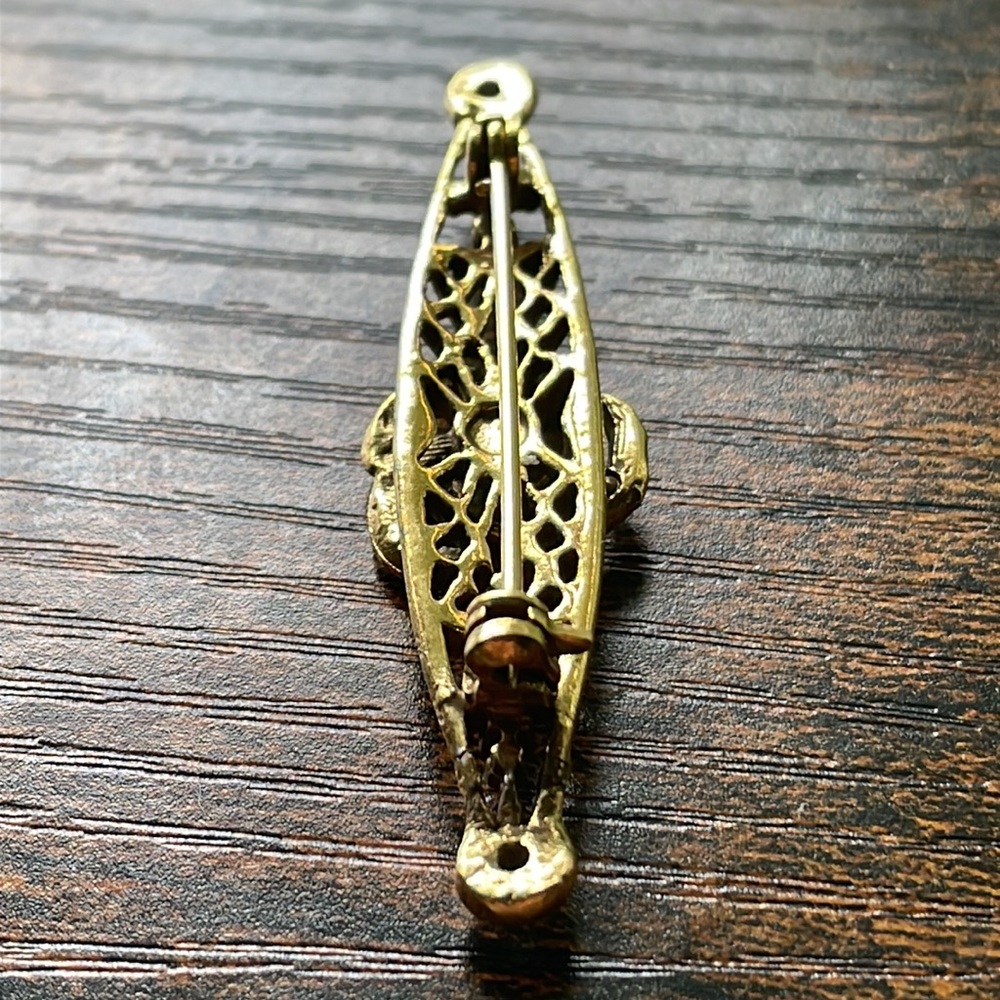 Gold Pin - Picture 7 of 8